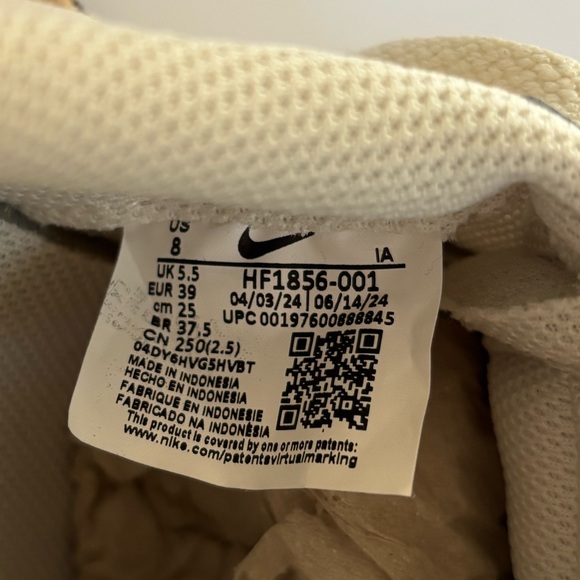 Nike Women’s 8 Waffle Debut Suede Leopard Accent Casual Athletic Style Sneakers - Picture 9 of 10